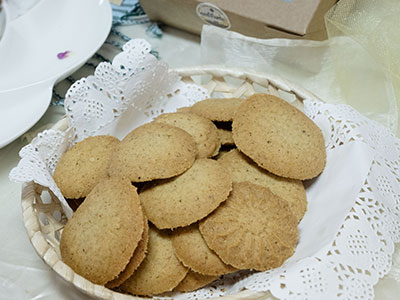 昆虫食 学び合い コオロギクッキー