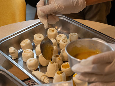 昆虫食 学び合い タイのお菓子を作るワークショップ 2